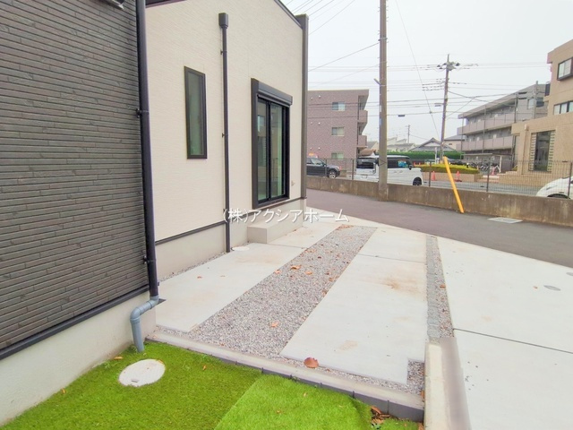 所沢市上新井2丁目・全3棟　新築一戸建　1号棟の駐車場|現地写真（2025年12月3日撮影）