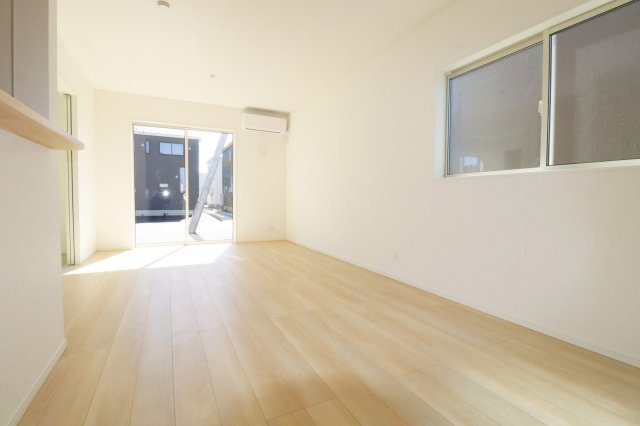 二本松市油井字無地ノ内　　　２号棟　　　油井小学校、安達中学区の居間・リビング