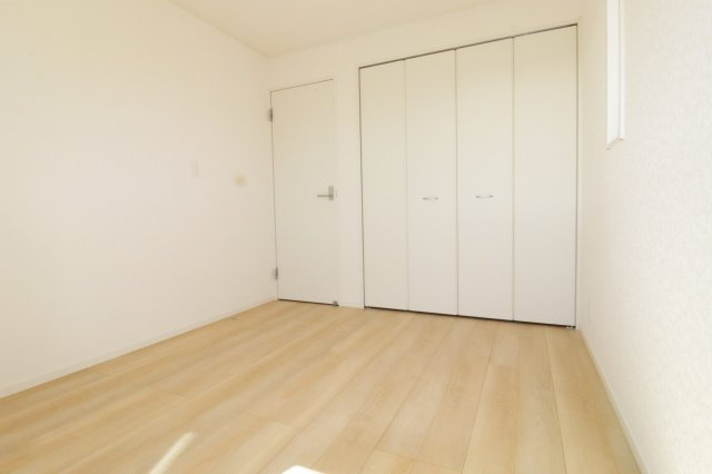 二本松市油井字無地ノ内　　　２号棟　　　油井小学校、安達中学区の玄関|※同社施工例