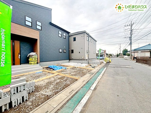 深谷市上野台　第23　新築一戸建て　リーブルガーデン　02の駐車場