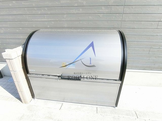 リブリ・クワイア東坂下のその他共用部分|敷地内ごみ置き場です。