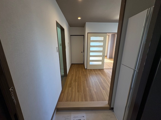 笹屋マンションの玄関