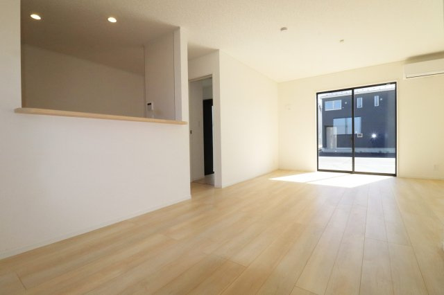 二本松市油井字無地ノ内　　　３号棟　　　油井小学校、安達中学区の収納|リビング収納　※同社施工例