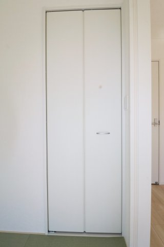 二本松市油井字無地ノ内　　　３号棟　　　油井小学校、安達中学区の和室|リビングに隣接する和室　※同社施工例