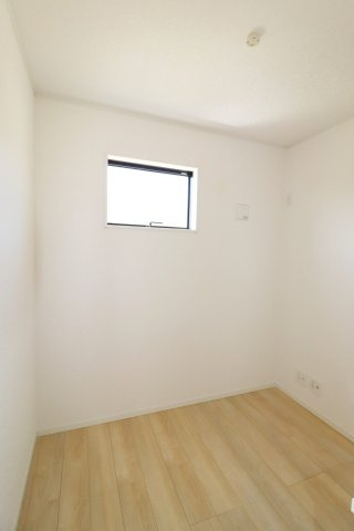 二本松市油井字無地ノ内　　　３号棟　　　油井小学校、安達中学区の収納|1Fホール収納　※同社施工例