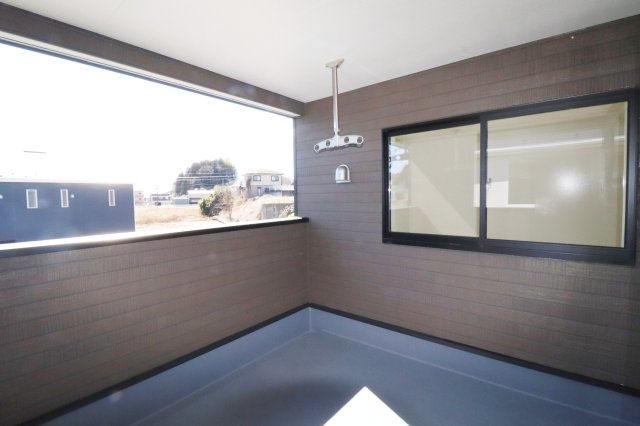 二本松市油井字無地ノ内　　　３号棟　　　油井小学校、安達中学区の洋室|※同社施工例