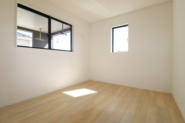 二本松市油井字無地ノ内　　　３号棟　　　油井小学校、安達中学区の洋室|※同社施工例