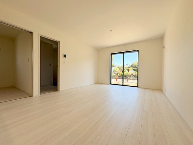 リーブルガーデン　岐阜市南蝉１丁目第１　全２区画分譲の前面道路含む現地写真|「現地（2025年12月4日）撮影」　
■前面道路　
■ヤマダ不動産　株式会社リライフ