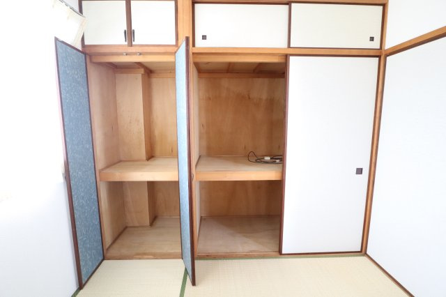 原田ハイツの収納