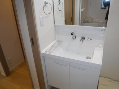 【独立洗面台】 | メゾンドエクレール