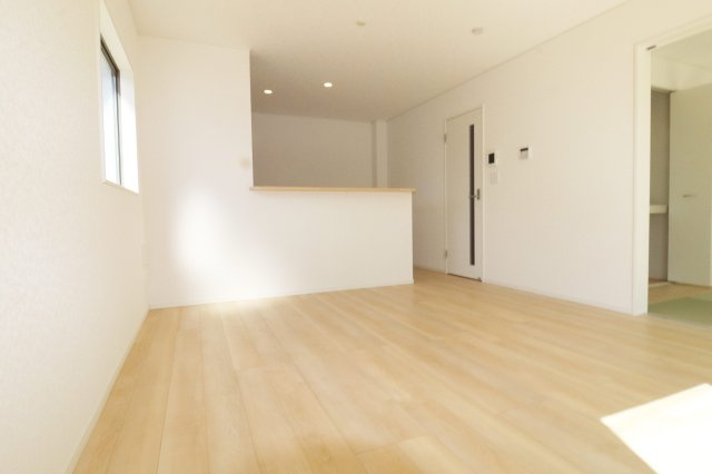 二本松市油井字無地ノ内　　　４号棟　　　油井小学校、安達中学区の居間・リビング