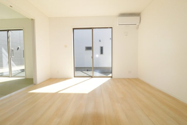 二本松市油井字無地ノ内　　　４号棟　　　油井小学校、安達中学区の収納|リビング収納　※同社施工例