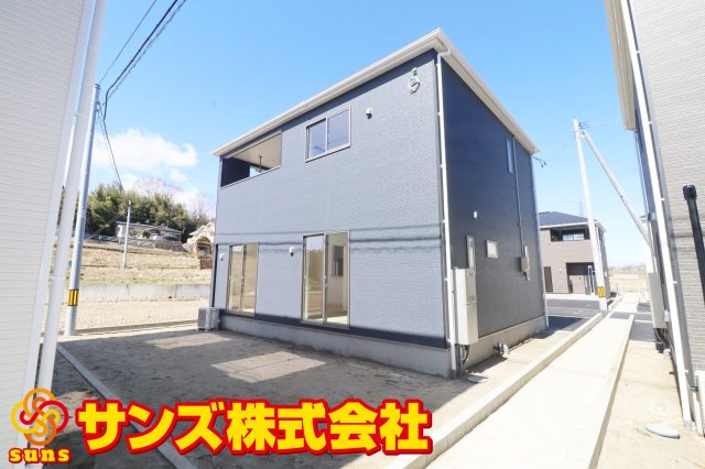 二本松市油井字無地ノ内　　　４号棟　　　油井小学校、安達中学区の外観|南東側から見た外観♪