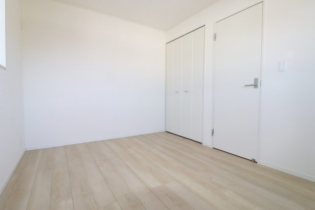 二本松市油井字無地ノ内　　　４号棟　　　油井小学校、安達中学区の収納|1Fホール収納　※同社施工例