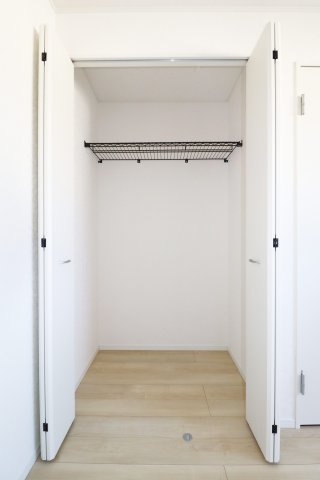 二本松市油井字無地ノ内　　　４号棟　　　油井小学校、安達中学区の収納