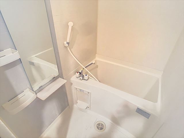 プレステージ東比恵の浴室