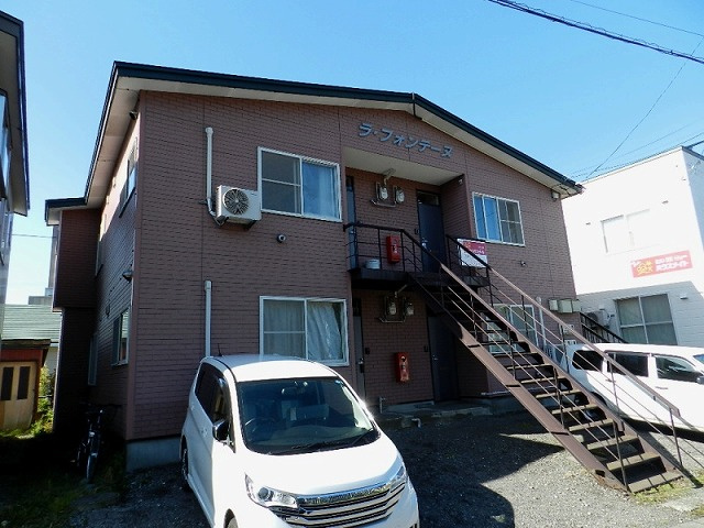 ラ・フォンテーヌの外観