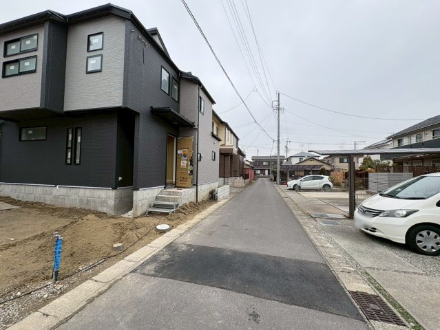 ブルーミングガーデン　江南市飛高町宮町　全1区画分譲の前面道路含む現地写真|「現地（2025年12月16日）撮影」　
■前面道路　
■ヤマダ不動産　株式会社リライフ