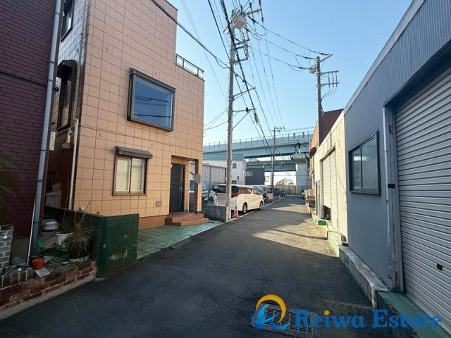 中古戸建　高座郡寒川町一之宮5丁目の前面道路含む現地写真