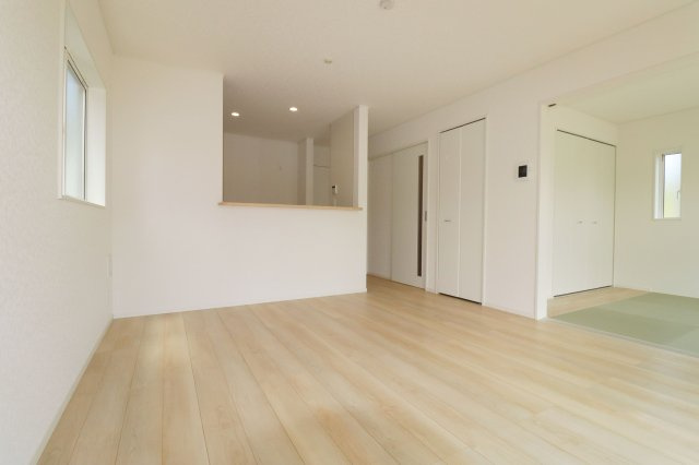 二本松市油井字無地ノ内　　　５号棟　　　油井小学校、安達中学区のキッチン|※同社施工例