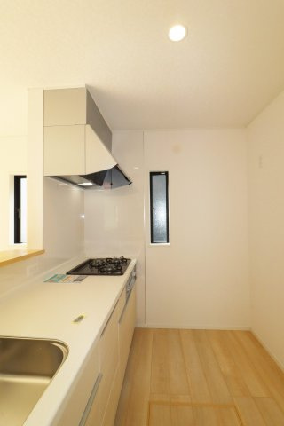 二本松市油井字無地ノ内　　　５号棟　　　油井小学校、安達中学区の居間・リビング|※同社施工例