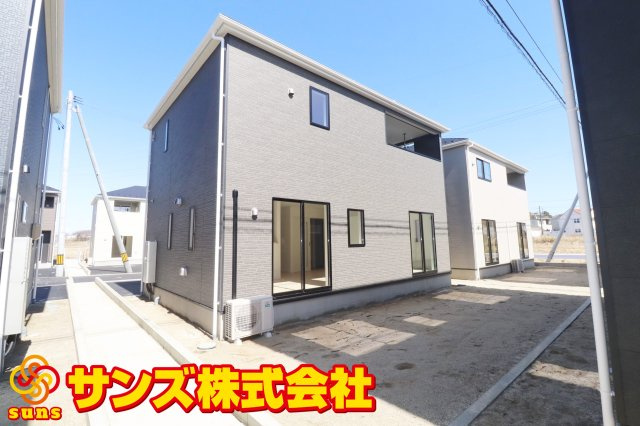 二本松市油井字無地ノ内　　　５号棟　　　油井小学校、安達中学区の外観|南西側から見た外観