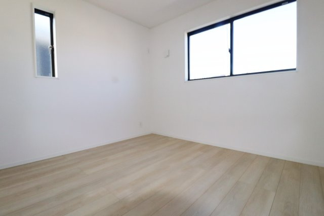 二本松市油井字無地ノ内　　　５号棟　　　油井小学校、安達中学区の収納|1Fホール収納　※同社施工例