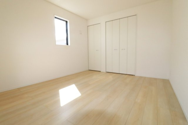 二本松市油井字無地ノ内　　　５号棟　　　油井小学校、安達中学区の洋室|※同社施工例