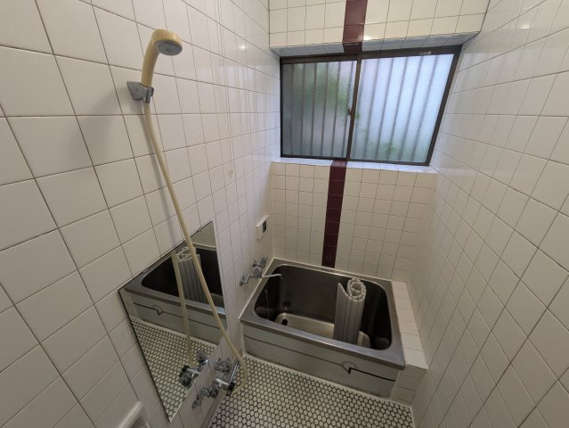 大井７６１０戸建の浴室