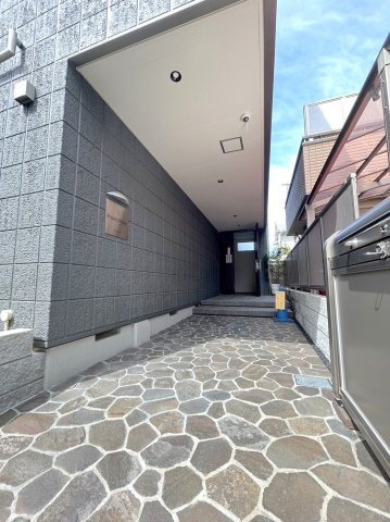 Mauna Kalae#のエントランス|★防犯カメラ設置★