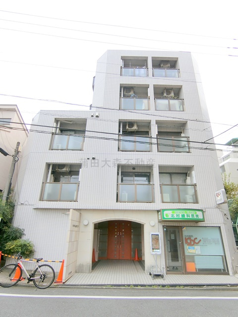 シャトレ山王ビルの外観|1989年9月築　RC鉄筋コンクリート造地上5階建て総戸数24戸
東京都大田区山王4丁目　JR京浜東北線大森駅徒歩13分、都営浅草線馬込駅徒歩14分