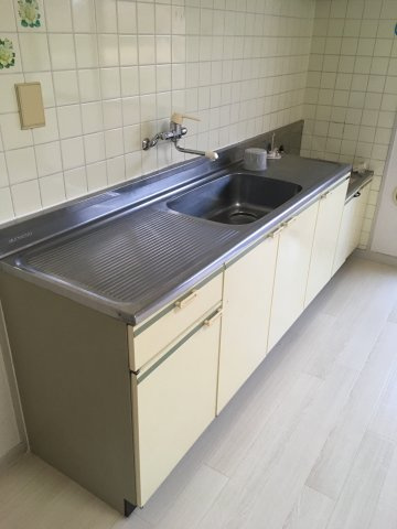 東平ハイツのキッチン|お料理しやすいキッチンです