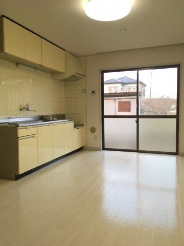 東平ハイツの居間・リビング|おしゃれな居間です