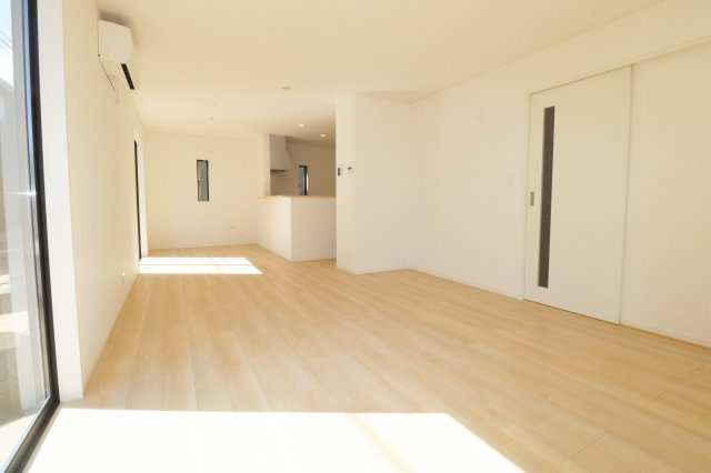 二本松市油井字無地ノ内　　　６号棟　　　油井小学校、安達中学区の居間・リビング