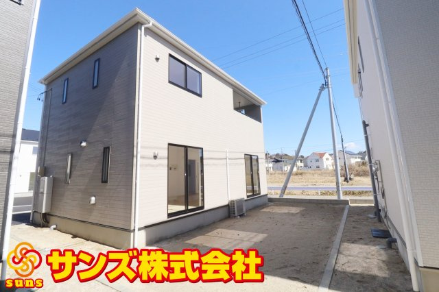 二本松市油井字無地ノ内　　　６号棟　　　油井小学校、安達中学区の外観|南西側から見た外観♪