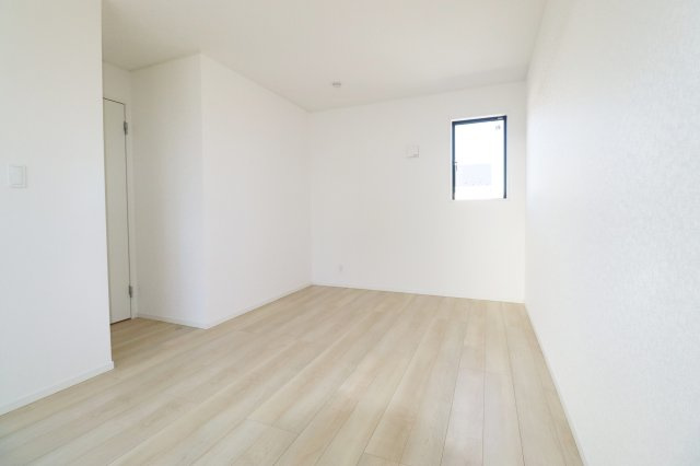 二本松市油井字無地ノ内　　　６号棟　　　油井小学校、安達中学区の玄関|※同社施工例