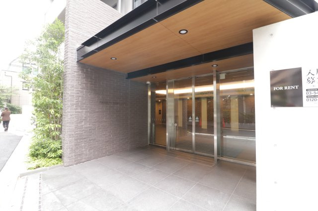 【エントランス】