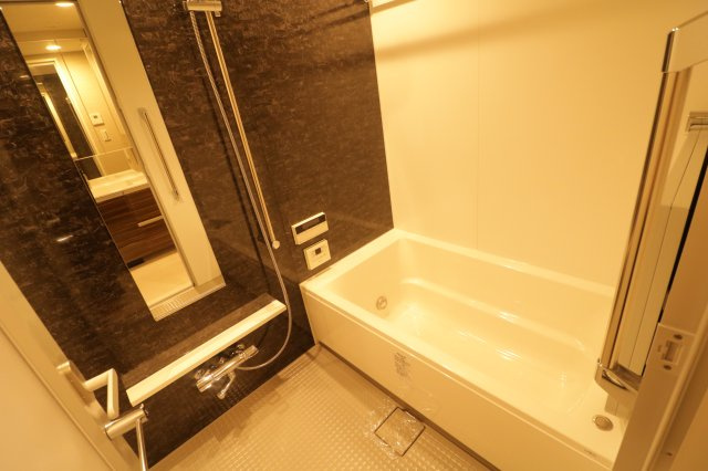 【浴室】