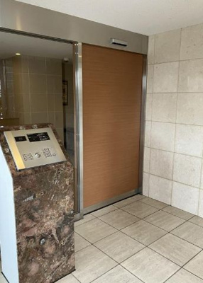 【エントランス】 | アヴェニーユ弐番館 | 建物の内部です