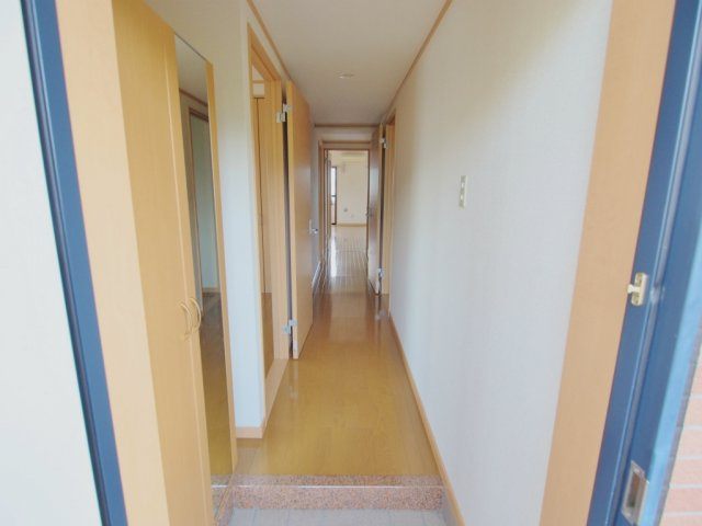 オリゾンビルのその他