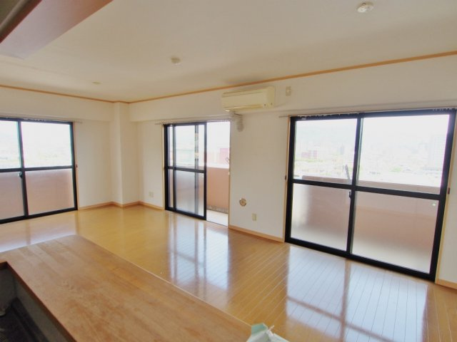 オリゾンビルの居間・リビング