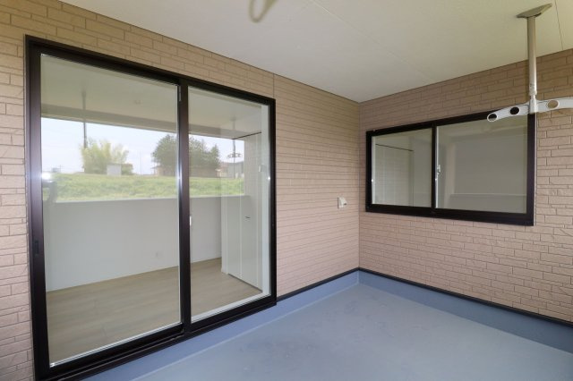 二本松市油井字無地ノ内　　　７号棟　　　油井小学校、安達中学区のバルコニー|※同社施工例