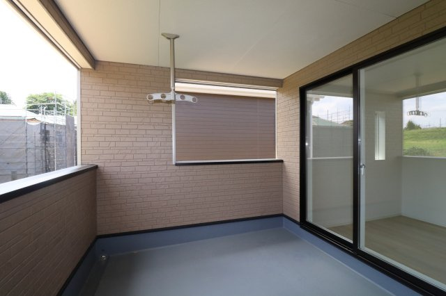 二本松市油井字無地ノ内　　　７号棟　　　油井小学校、安達中学区のバルコニー|※同社施工例