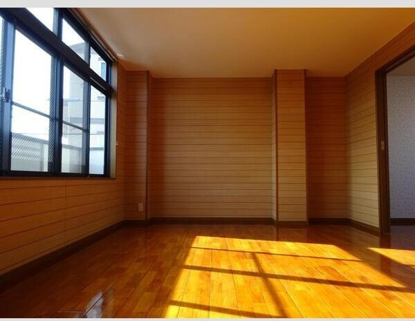 エクシード野立の居間・リビング|使いやすいリビングです