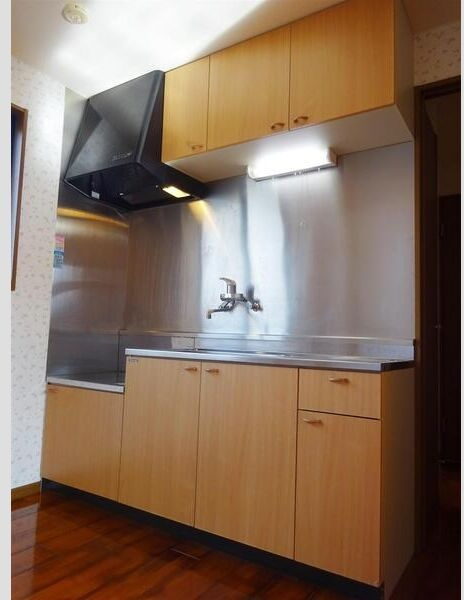 エクシード野立のキッチン|コンパクトなキッチンで掃除もラクラク