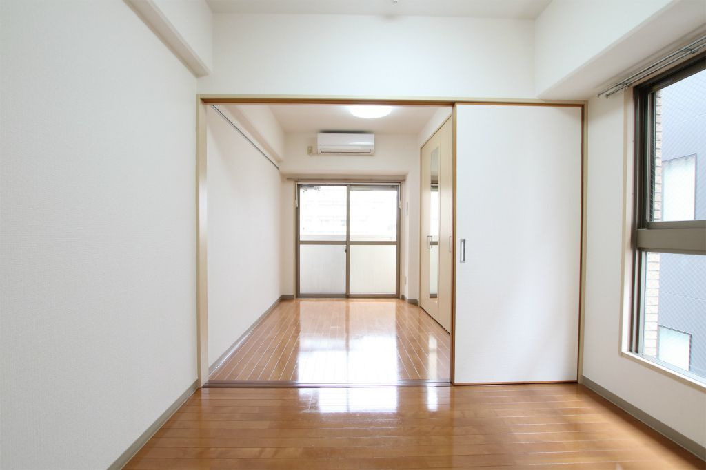 リファレンス博多駅前の居間・リビング