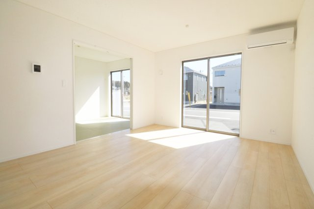 二本松市油井字無地ノ内　　　８号棟　　　油井小学校、安達中学区の居間・リビング