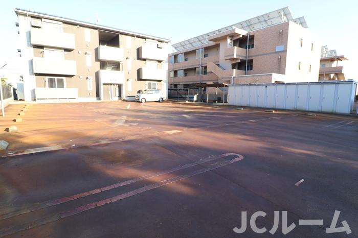 ミズノの駐車場