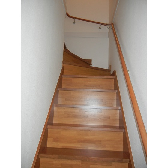 メゾネット佐倉Bの内装