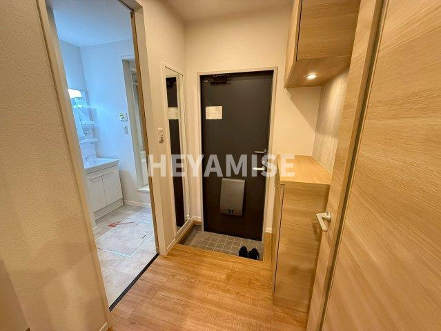 フレグランス左底の玄関